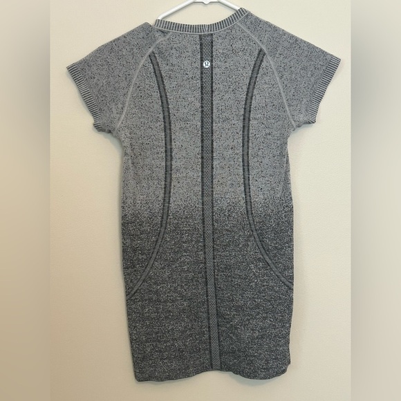 Lululemon 6 Swiftly Tech T-Shirt Tee Shirt Short Sleeve Rare Gray Ombré running - Picture 8 of 10
